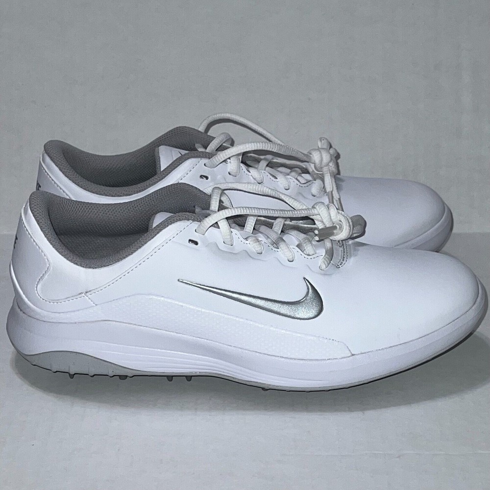 spikeless nike golf shoes